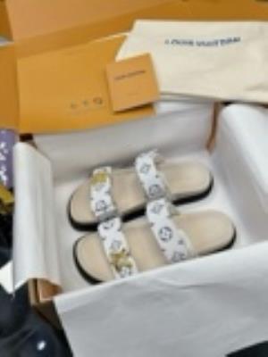 cheap quality Women Louis Vuitton Shoes Model No. 521
